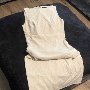 Chic Cream Sleeveless Midi Dress